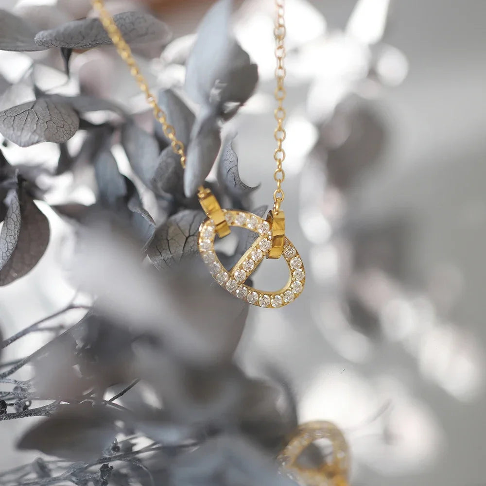 Necklace Women's Niche Design Light Luxury High Sense Does Not Fade Simple Collarbone Chain Accessories