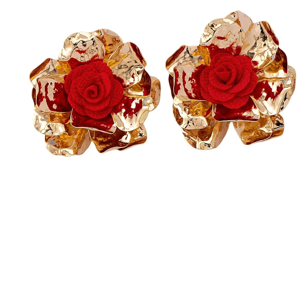A Pair of Women's Earrings with 3D Floral Design, Large and Bold, Suitable for Everyday Wear and Vacations