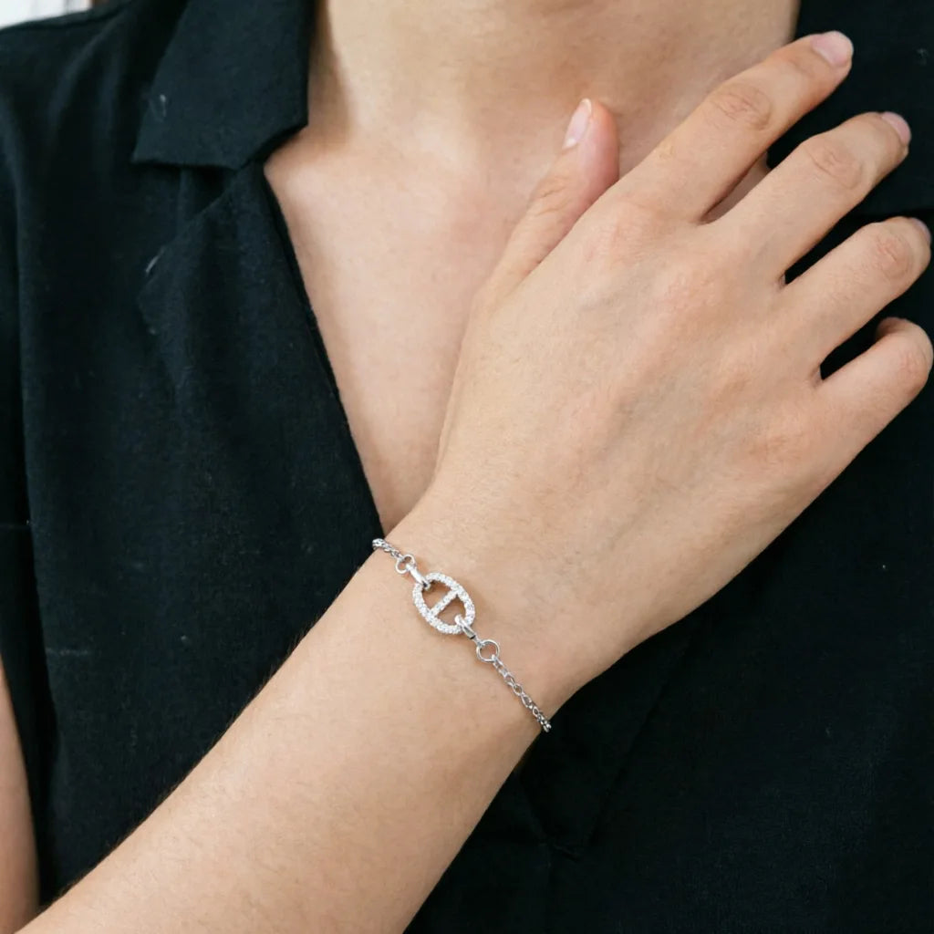 Necklace Women's Niche Design Light Luxury High Sense Does Not Fade Simple Collarbone Chain Accessories