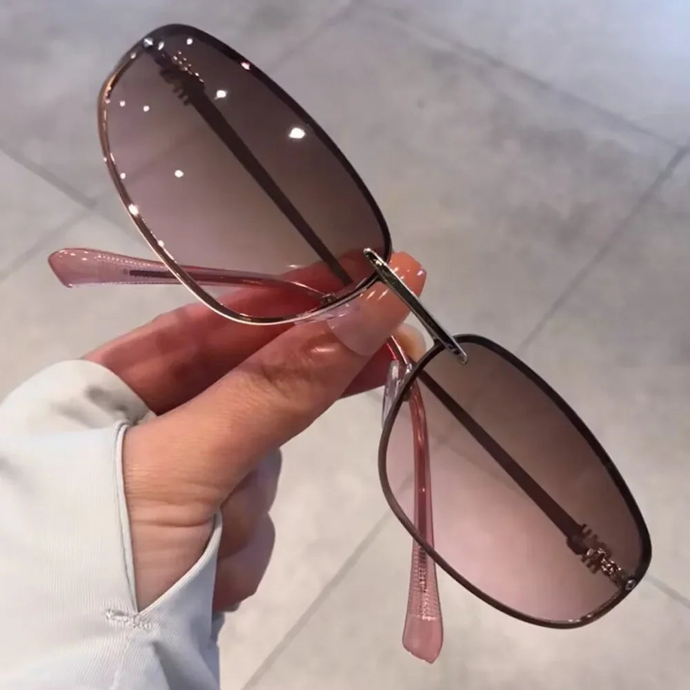 Sunglasses for Women New Fashion Gradient Sexy Sun Glasses Ladies Elegant Driving Shades Vintage Small Square Alloy Silver Y2K